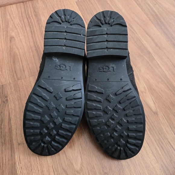 UGG Benson Boot Black Ankle Booties Waterproof Leather Wool Sherpa Warm Cold 9 - Picture 6 of 8